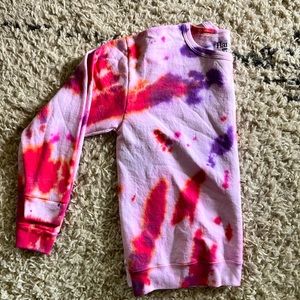 Adorable comfy Tie-dye sweatshirt- Large